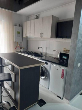 Apartament 2 dormitoare și living bloc nou